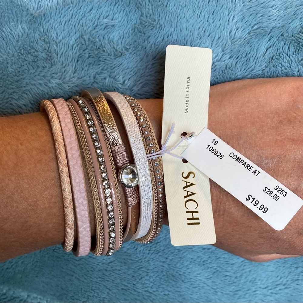 Saachi bracelet, pink, tans and sparkles. Never worn.